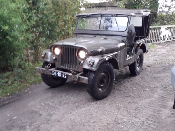 Nekaf jeep uit 1956 – winterproject